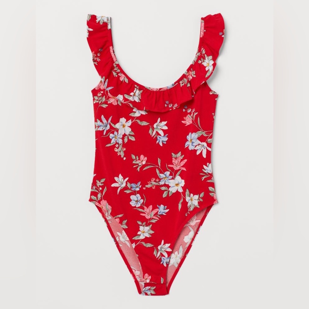 A11 H&M New never worn Red Foral Ruffled Bodysuit